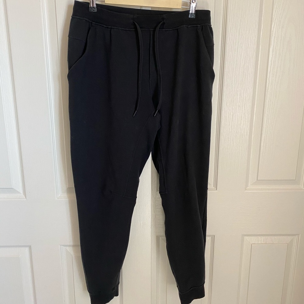 Lululemon men’s joggers